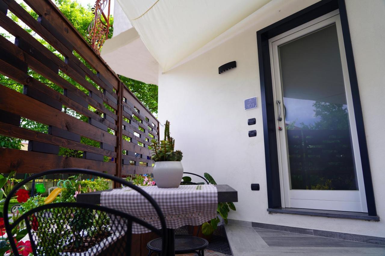 Familiainn Rooms & Apartments Pompei Luaran gambar