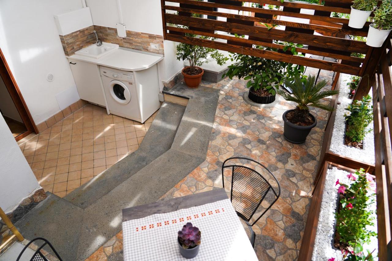 Familiainn Rooms & Apartments Pompei Luaran gambar