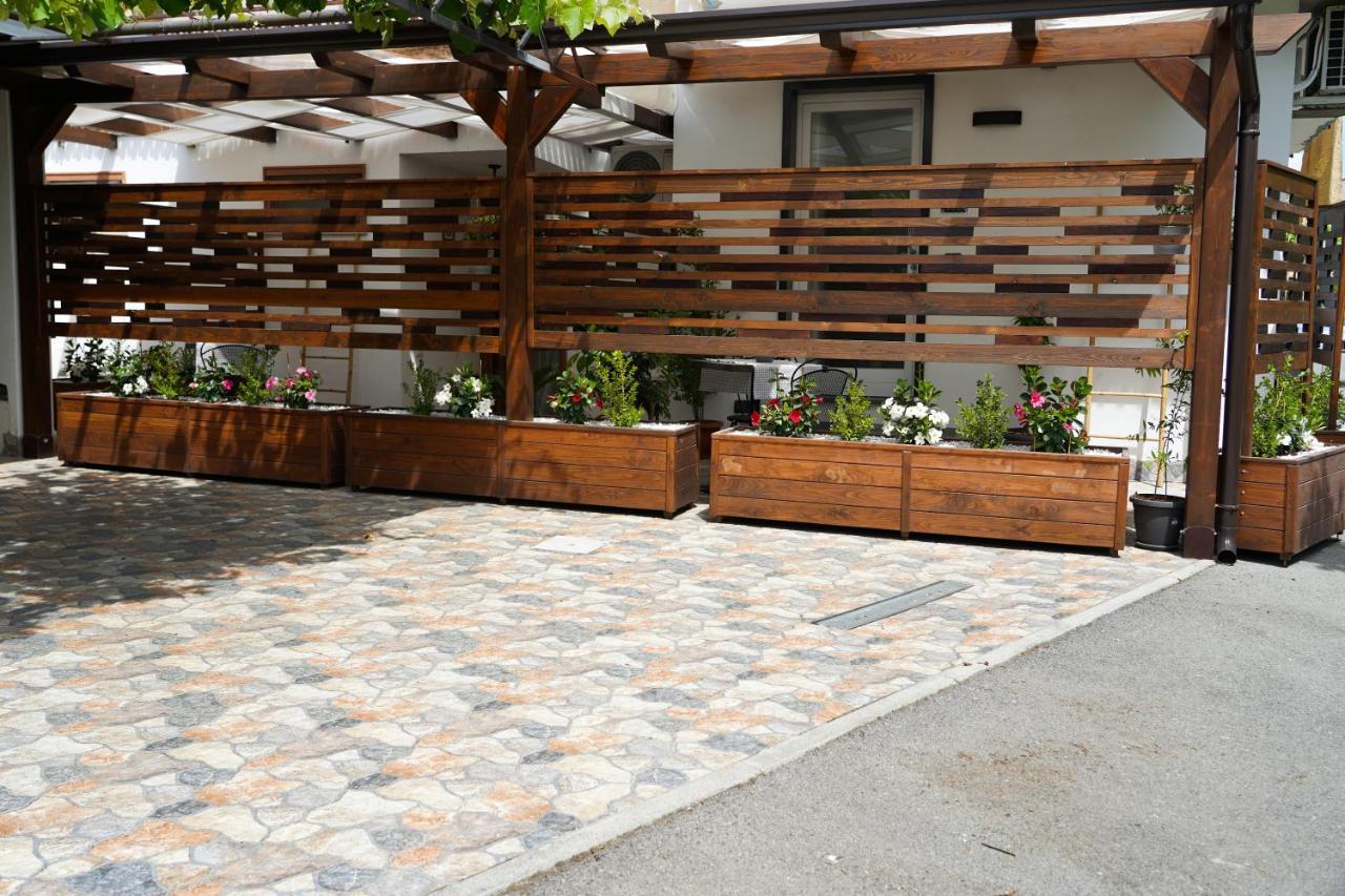 Familiainn Rooms & Apartments Pompei Luaran gambar