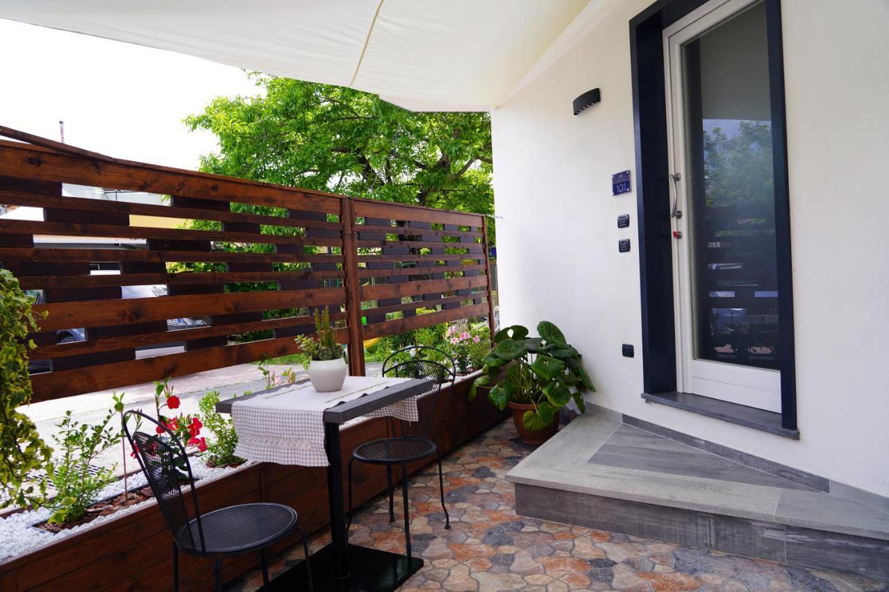 Familiainn Rooms & Apartments Pompei Luaran gambar