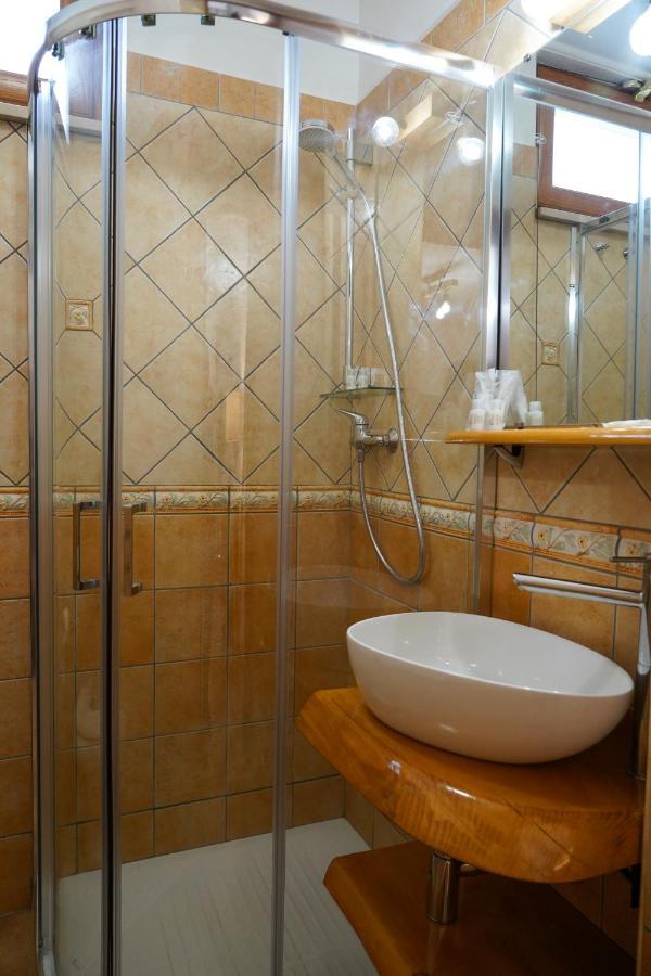 Familiainn Rooms & Apartments Pompei Luaran gambar